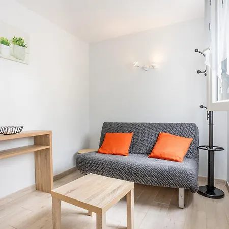 Maison De 3 Personnes * Maille (Vendee)