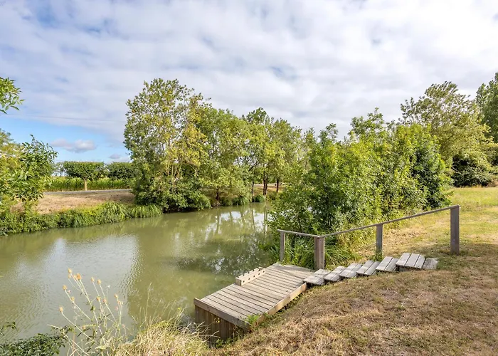 Maison De 3 Personnes * Maille (Vendee)